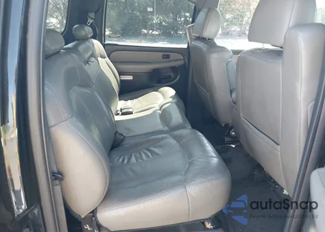 2002 Chevrolet Suburban 1500 Lt from USA, damaged, VIN 1GNEC16T02J249102